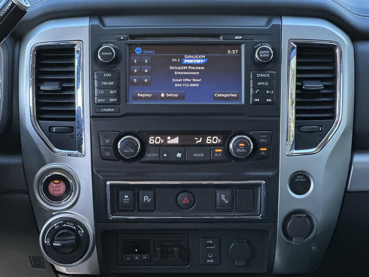 Nissan Titan 4x4 Crew Cab PRO-4X 2017