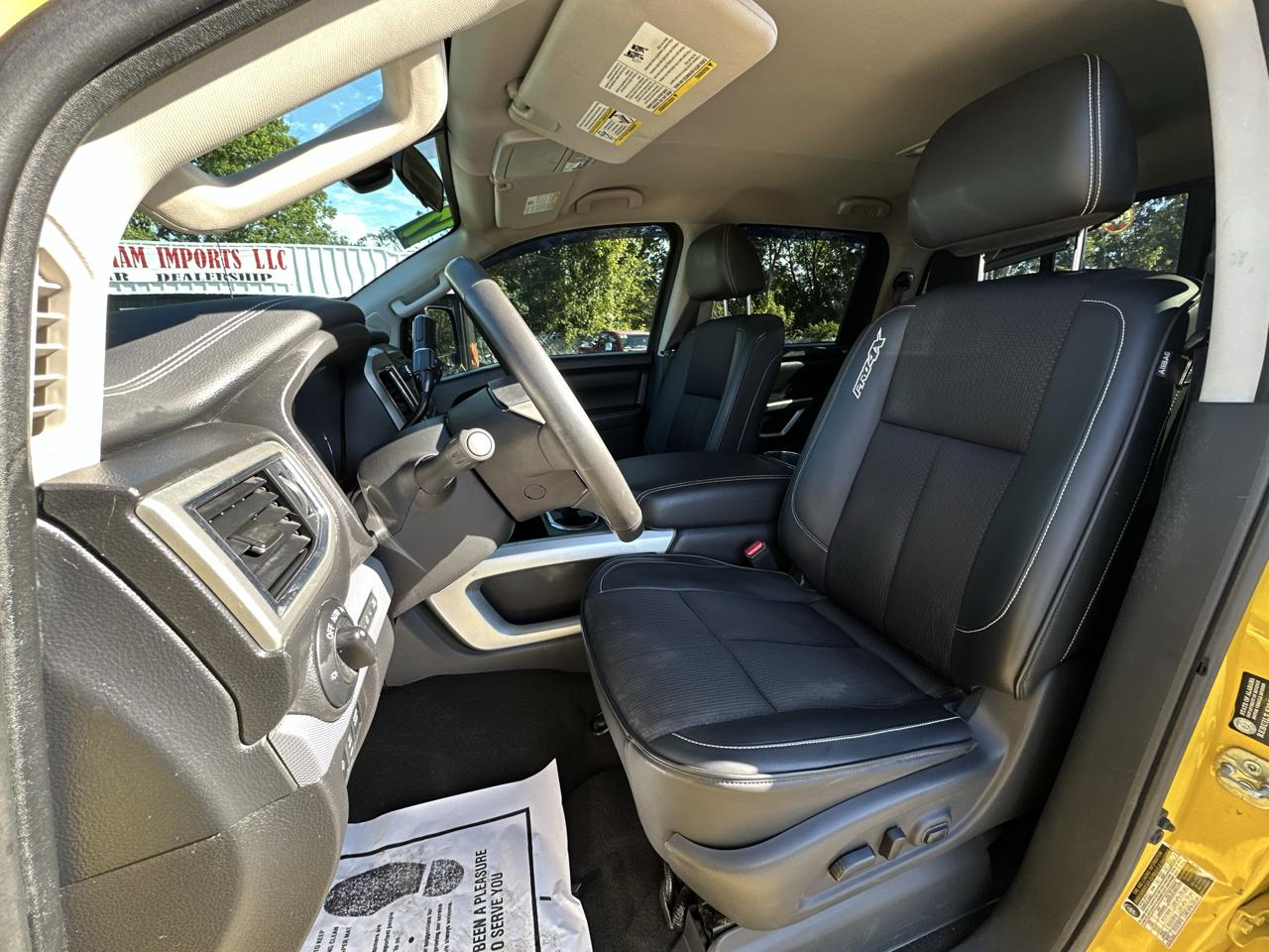 Nissan Titan 4x4 Crew Cab PRO-4X 2017