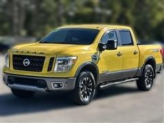 2017 Nissan Titan 