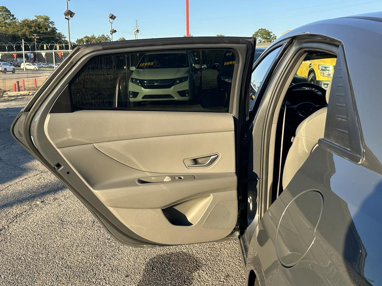 Hyundai Elantra SEL IVT 2023