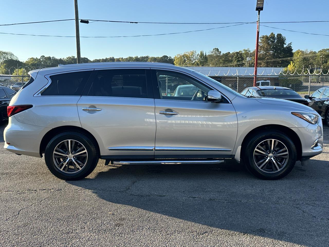 Infiniti QX60 AWD 2017