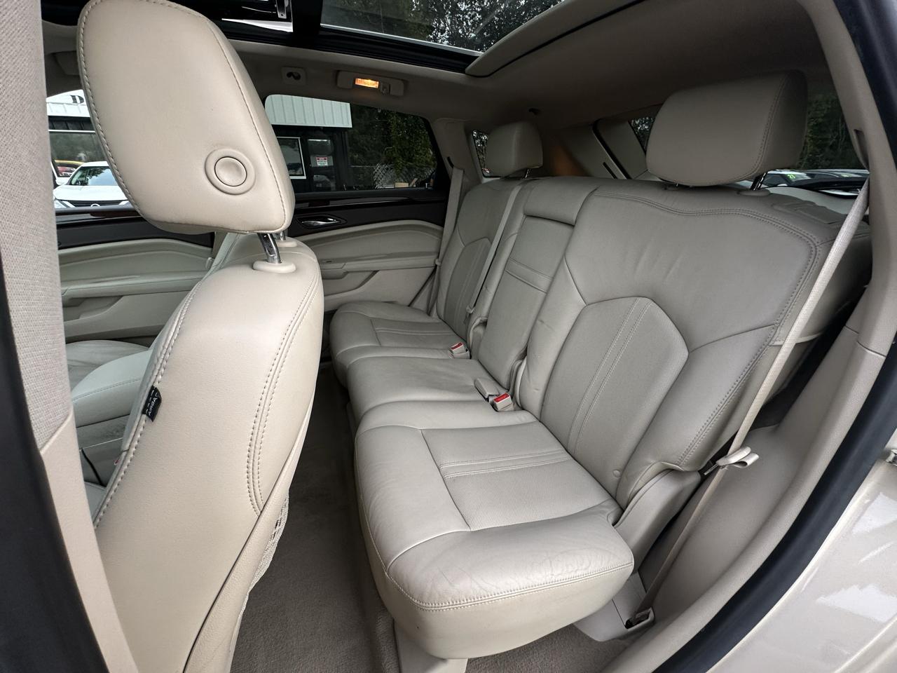 Cadillac SRX FWD 4dr Luxury Collection 2011