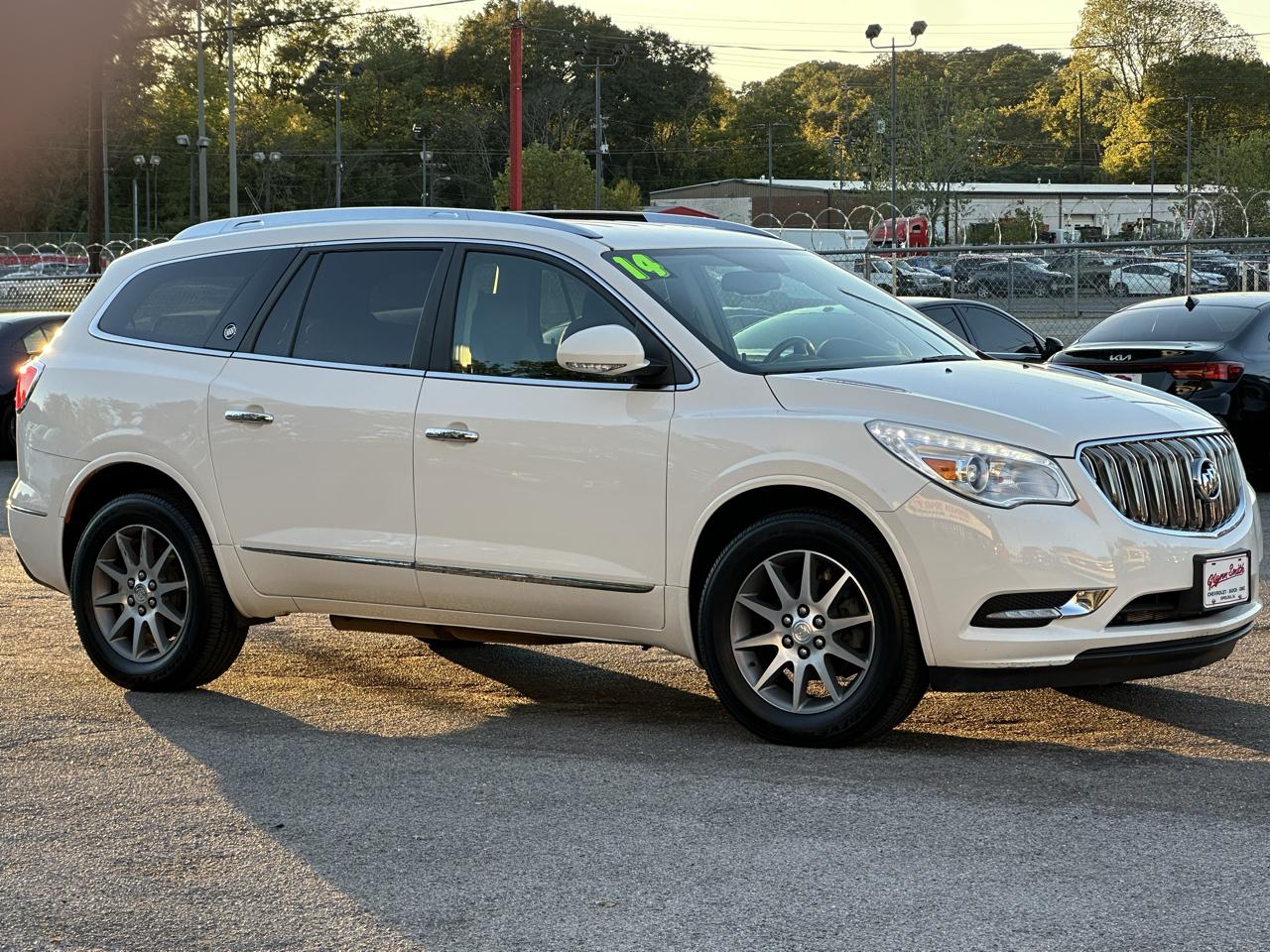 Buick Enclave FWD 4dr Leather 2014