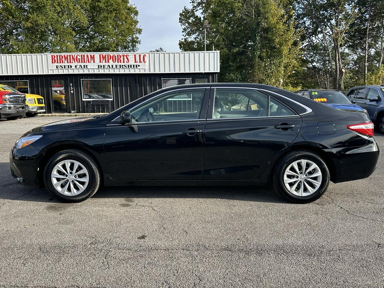 Toyota Camry XLE Auto (Natl) 2017