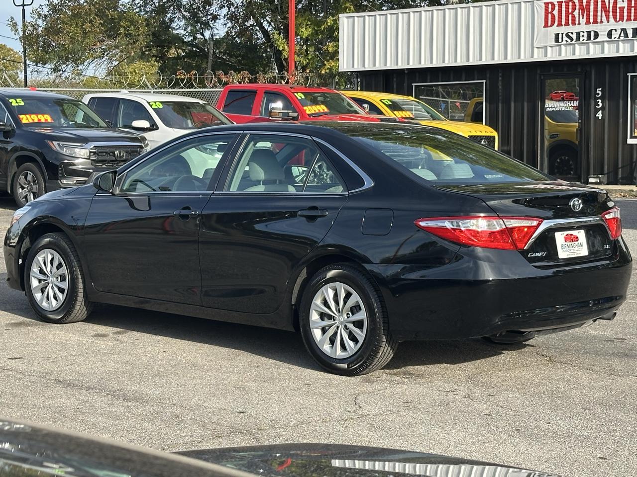 Toyota Camry XLE Auto (Natl) 2017