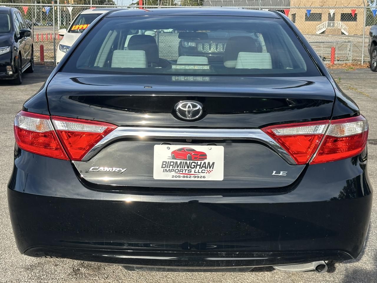 Toyota Camry XLE Auto (Natl) 2017