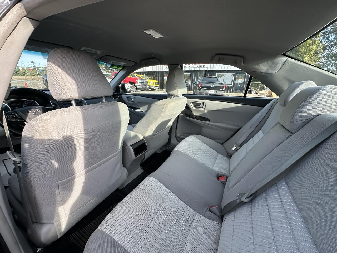 Toyota Camry XLE Auto (Natl) 2017