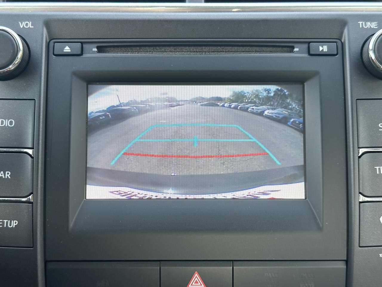 Toyota Camry XLE Auto (Natl) 2017