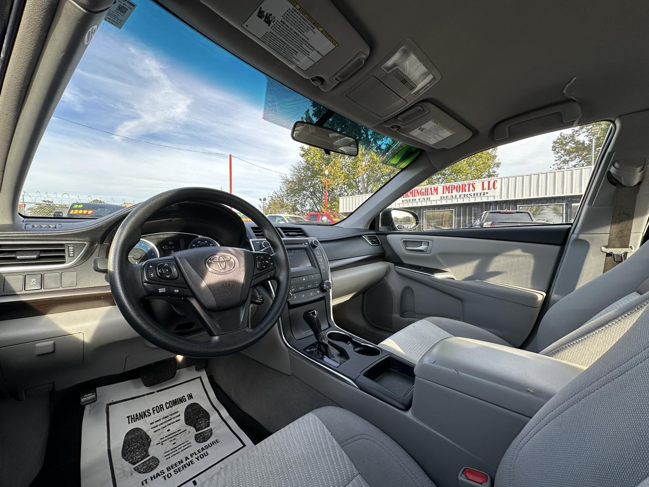 Toyota Camry XLE Auto (Natl) 2017
