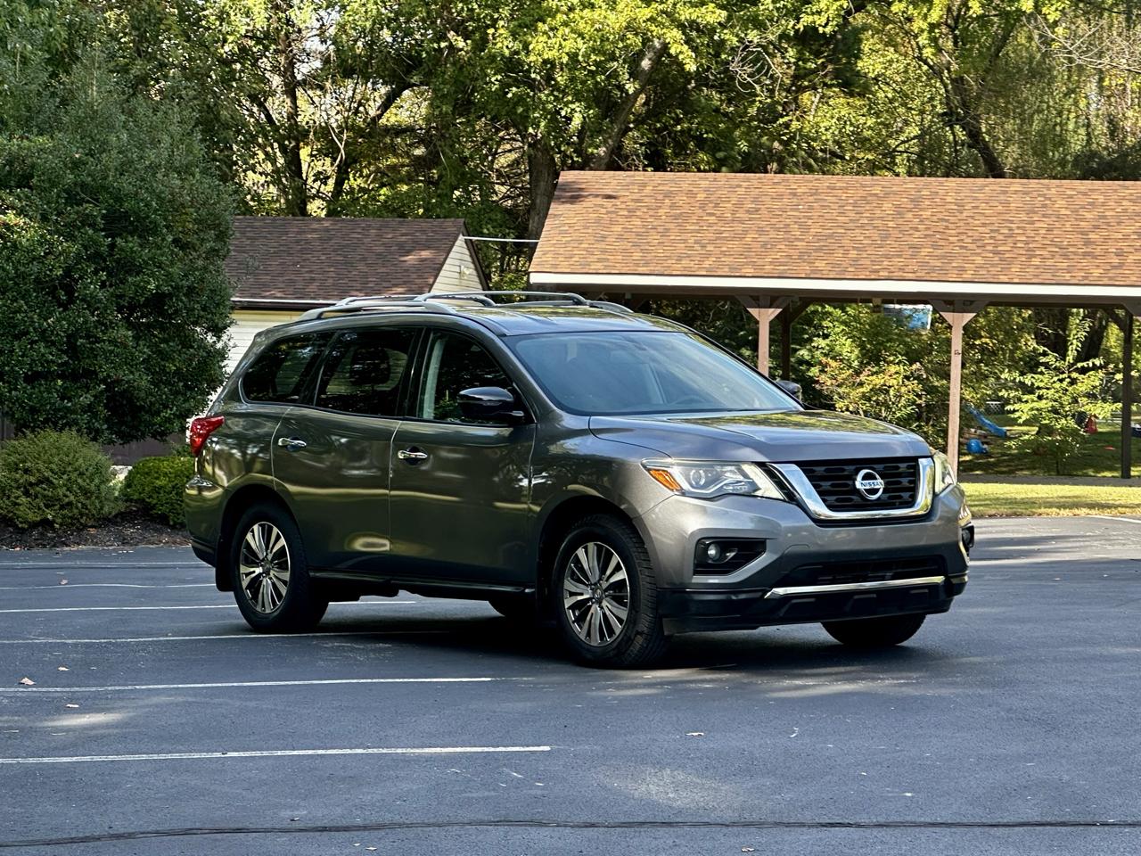 Nissan Pathfinder SV 2018