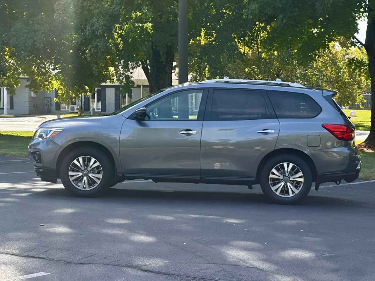 Nissan Pathfinder SV 2018