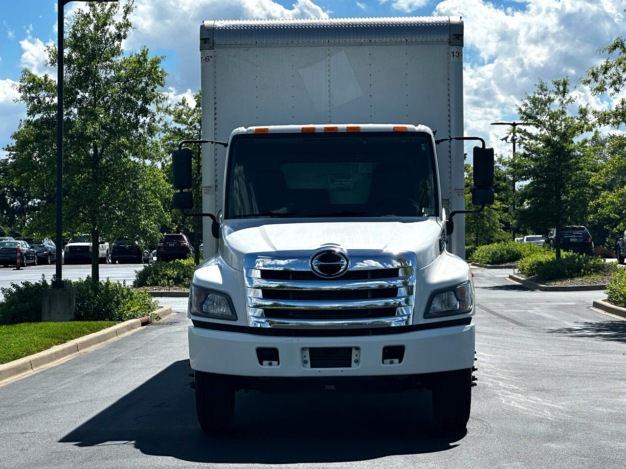 2020 Hino Conventional Type Truck Single Cab photo 2