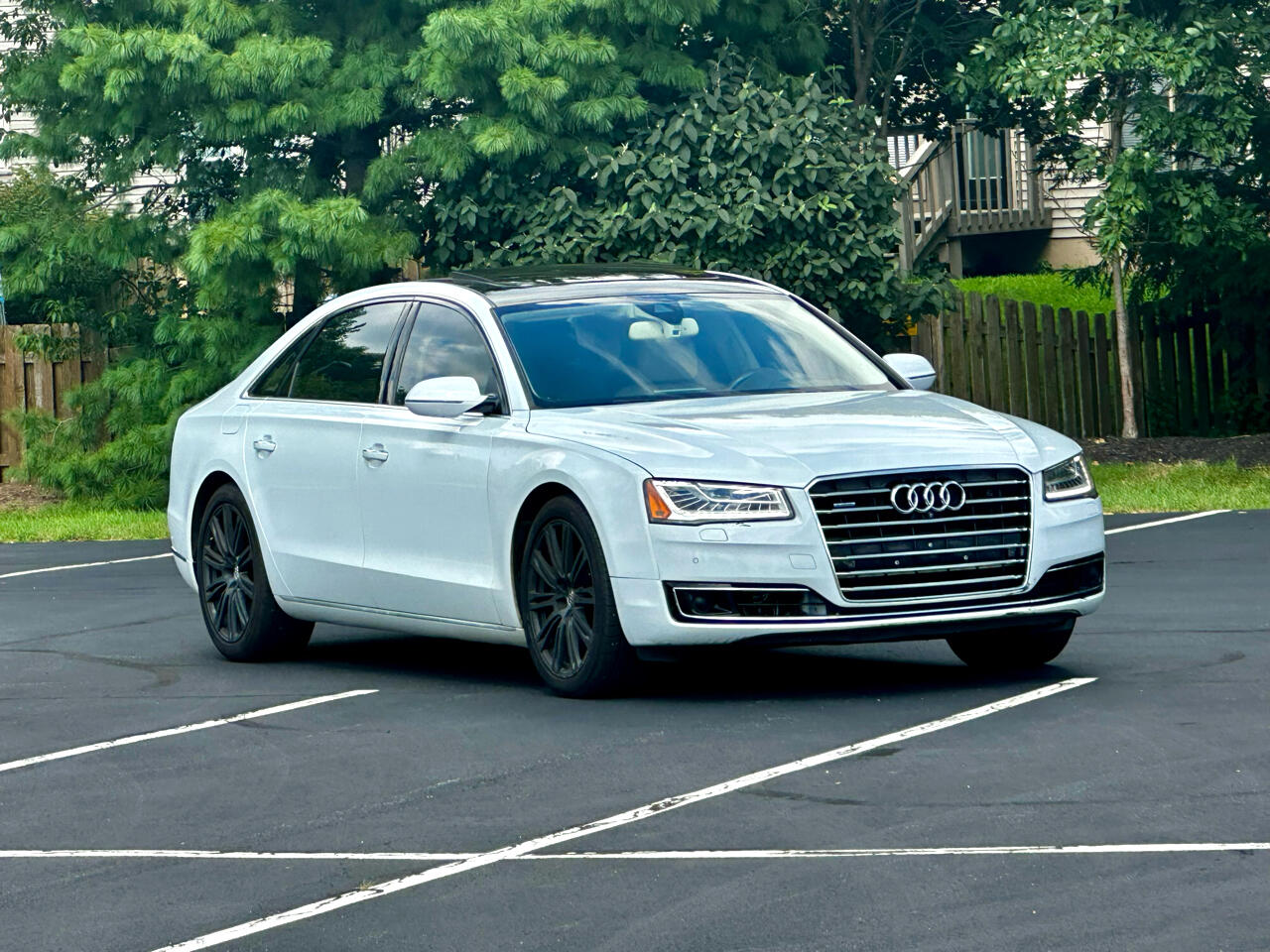 2015 Audi A8 3.0T Quattro photo 2