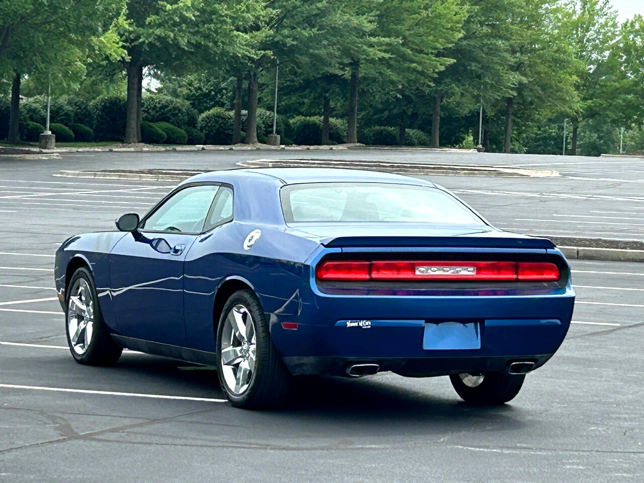 2010 Dodge Challenger R/T photo 4
