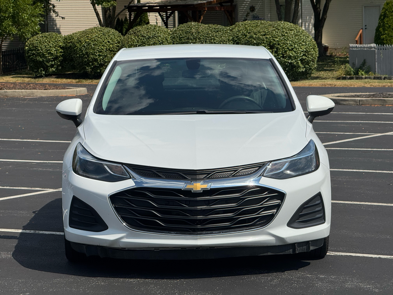 2019 Chevrolet Cruze LT photo 2