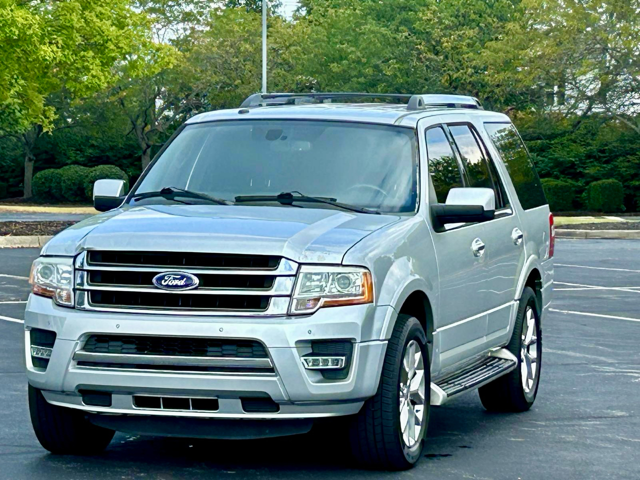 2017 Ford Expedition Limited photo 2