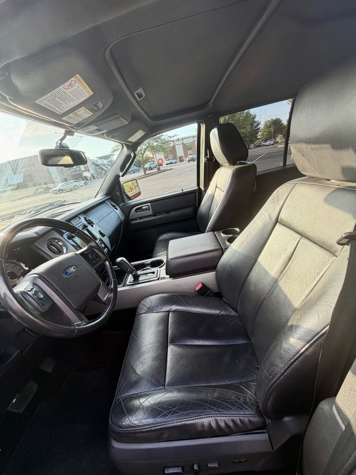 2013 Ford Expedition EL Limited photo 4