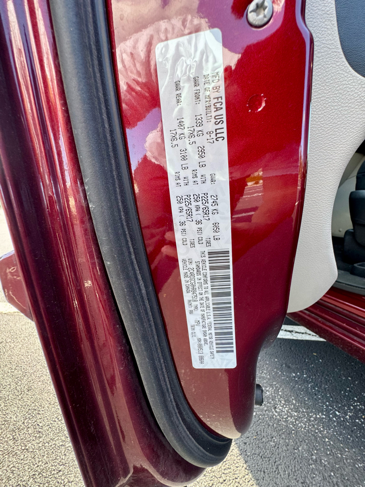 2017 Dodge Grand Caravan SXT photo 12
