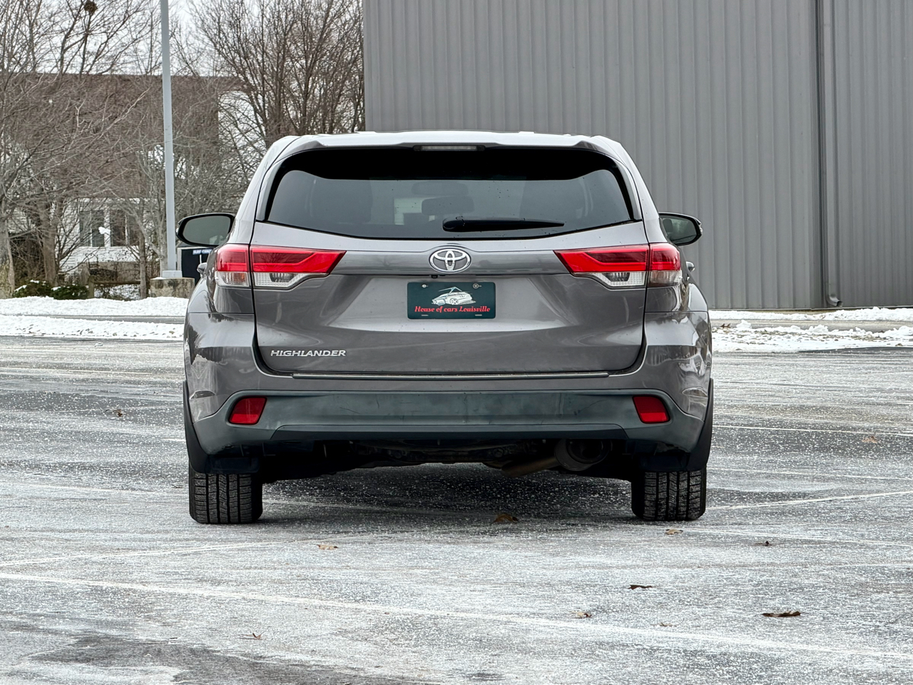 Toyota Highlander LE I4 FWD (Natl) 2017