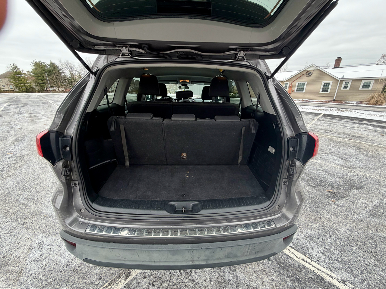 Toyota Highlander LE I4 FWD (Natl) 2017