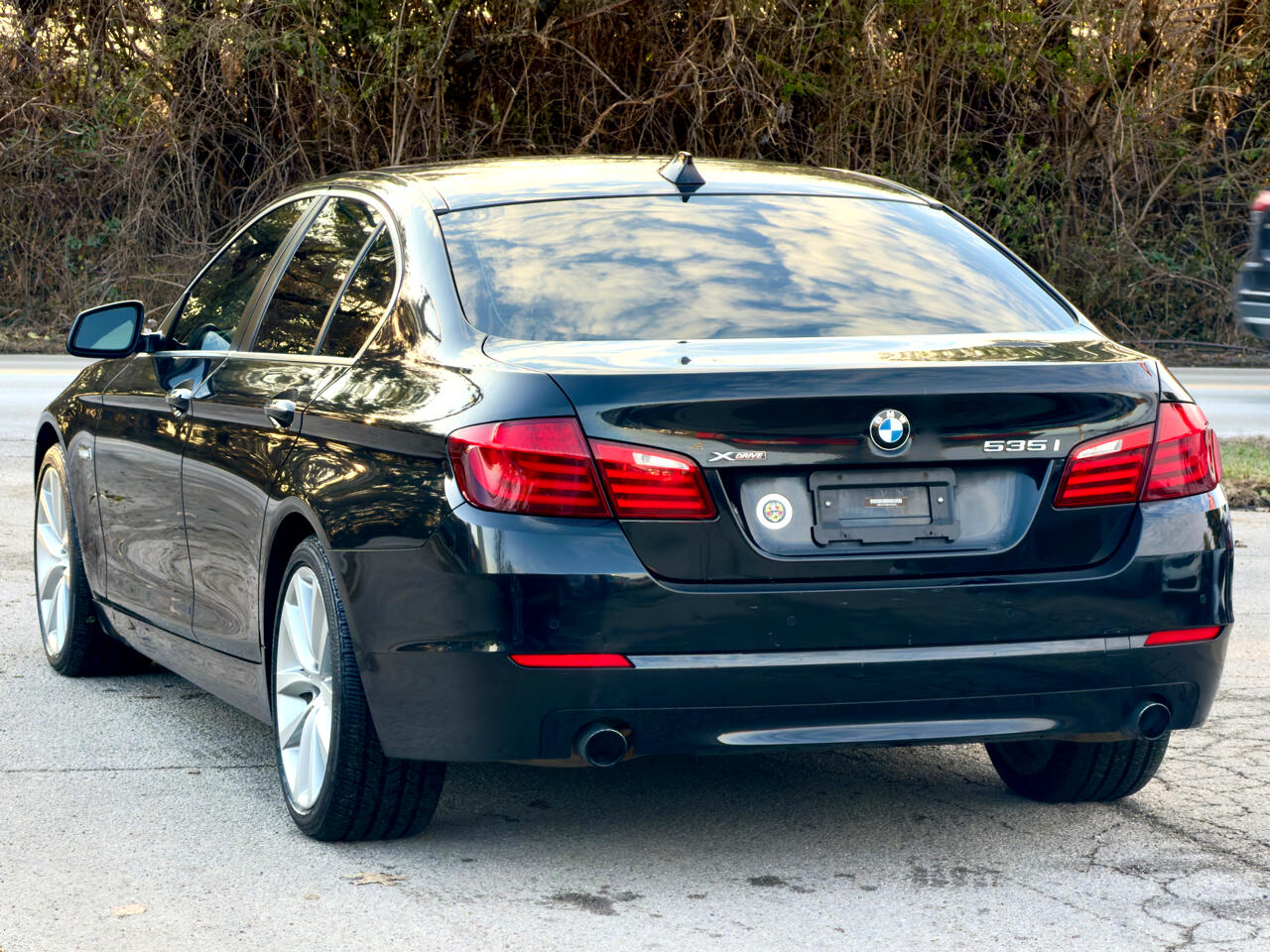 BMW 5 Series 4dr Sdn 535i xDrive AWD 2013