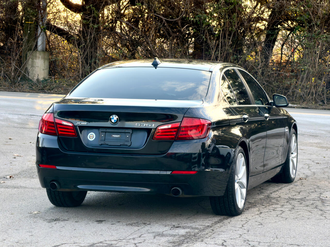 BMW 5 Series 4dr Sdn 535i xDrive AWD 2013