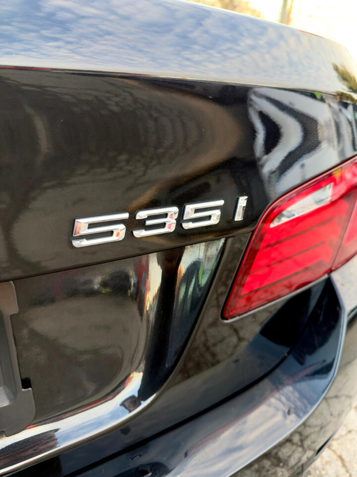 BMW 5 Series 4dr Sdn 535i xDrive AWD 2013