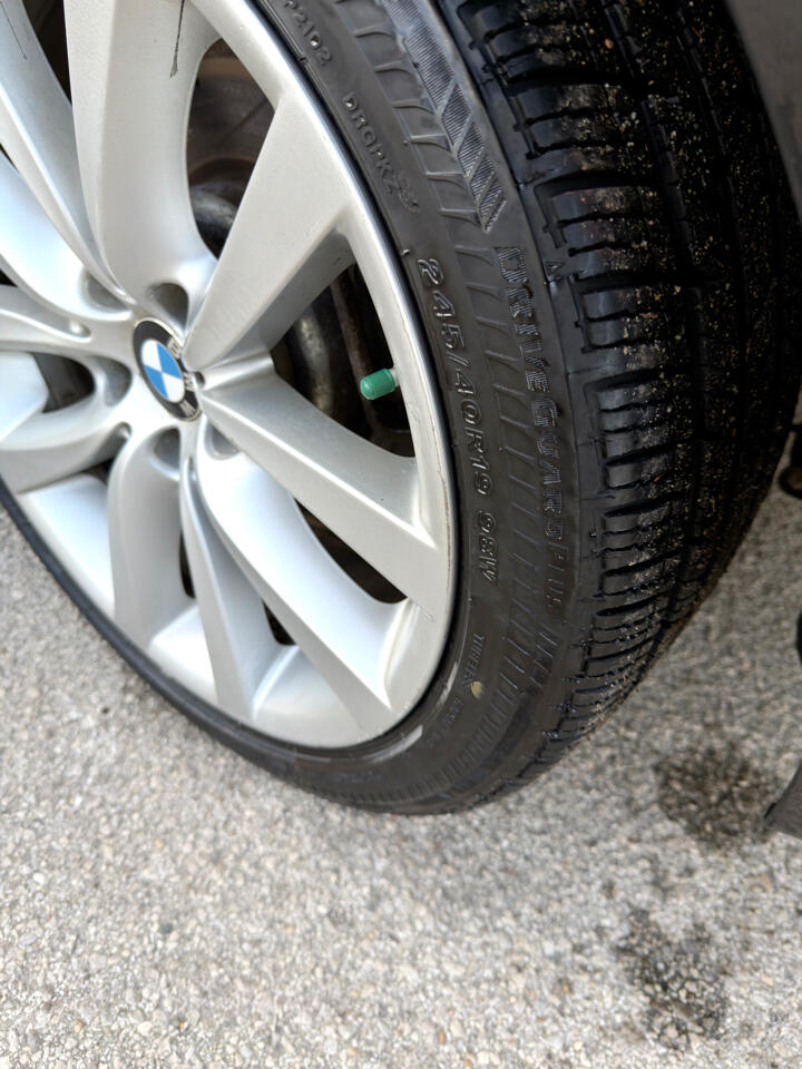 BMW 5 Series 4dr Sdn 535i xDrive AWD 2013