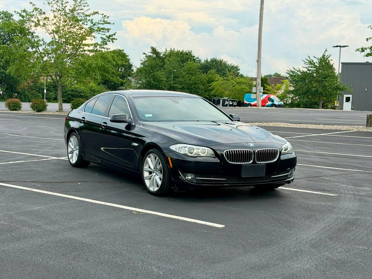 BMW 5 Series 4dr Sdn 535i xDrive AWD 2013