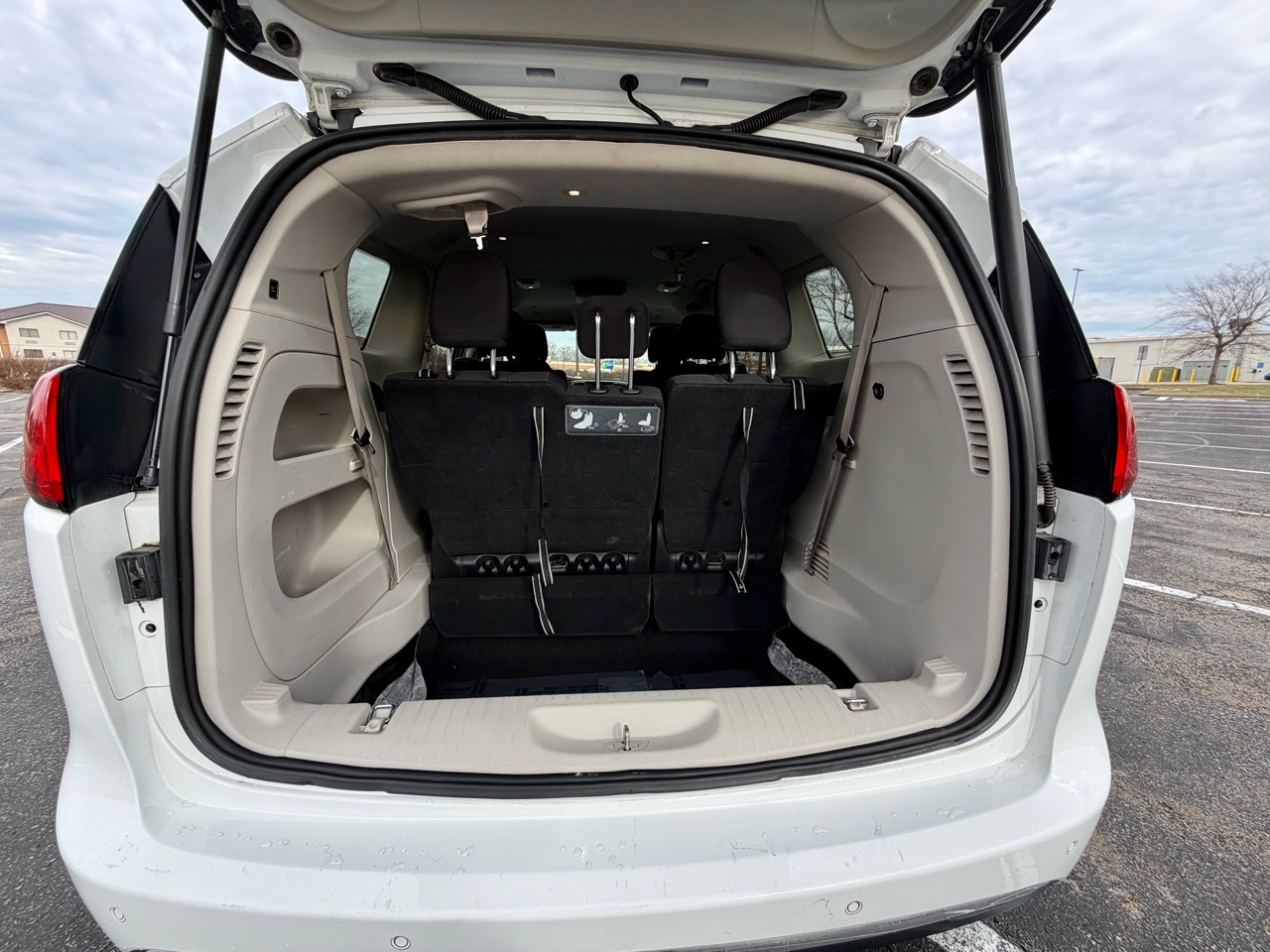 Chrysler Pacifica Touring Plus FWD 2018