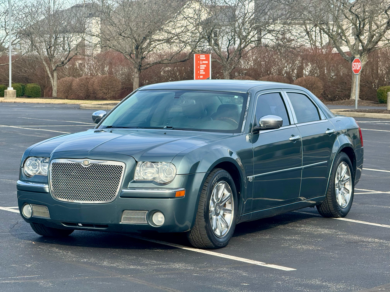 Chrysler 300 4dr Sdn 300C 2006