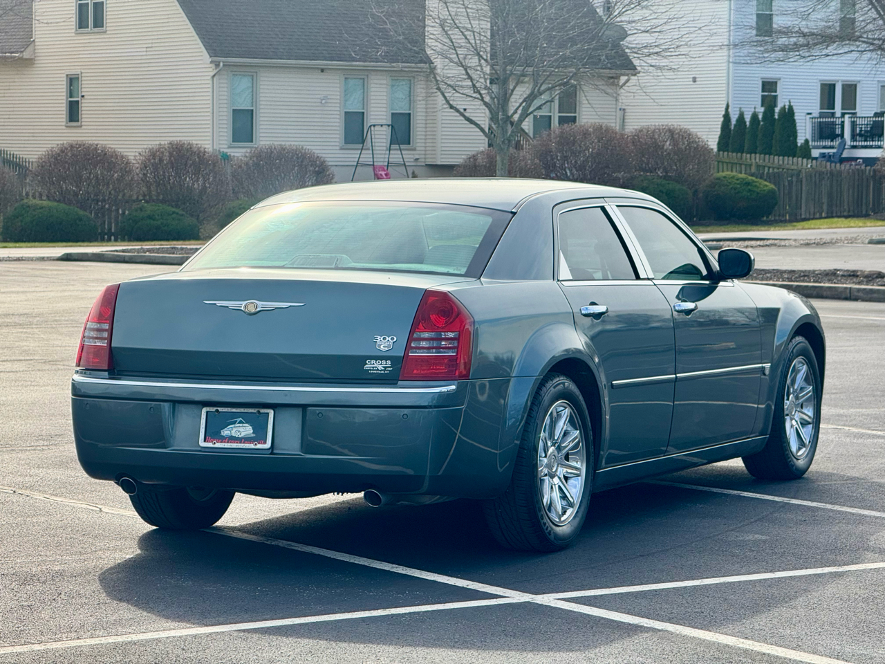 Chrysler 300 4dr Sdn 300C 2006
