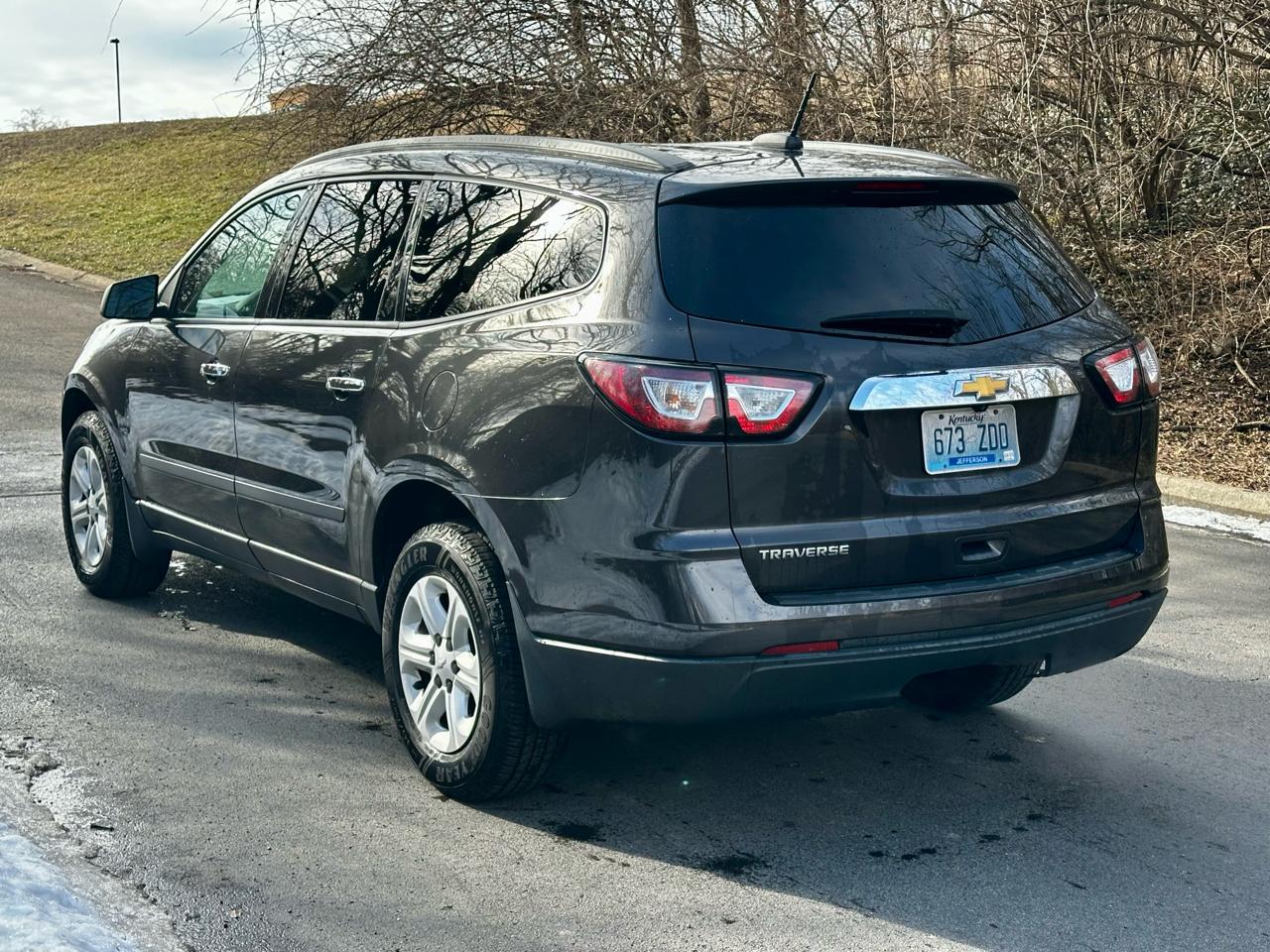 Chevrolet Traverse FWD 4dr LS w/1LS 2017