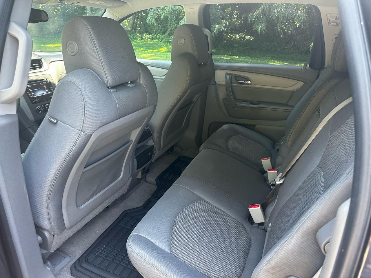 Chevrolet Traverse FWD 4dr LS w/1LS 2017