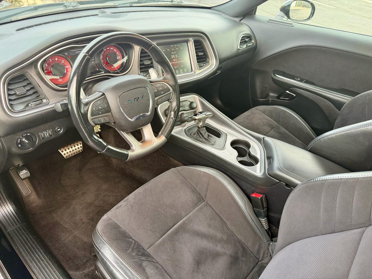 Dodge Challenger 2dr Cpe SRT Hellcat 2016