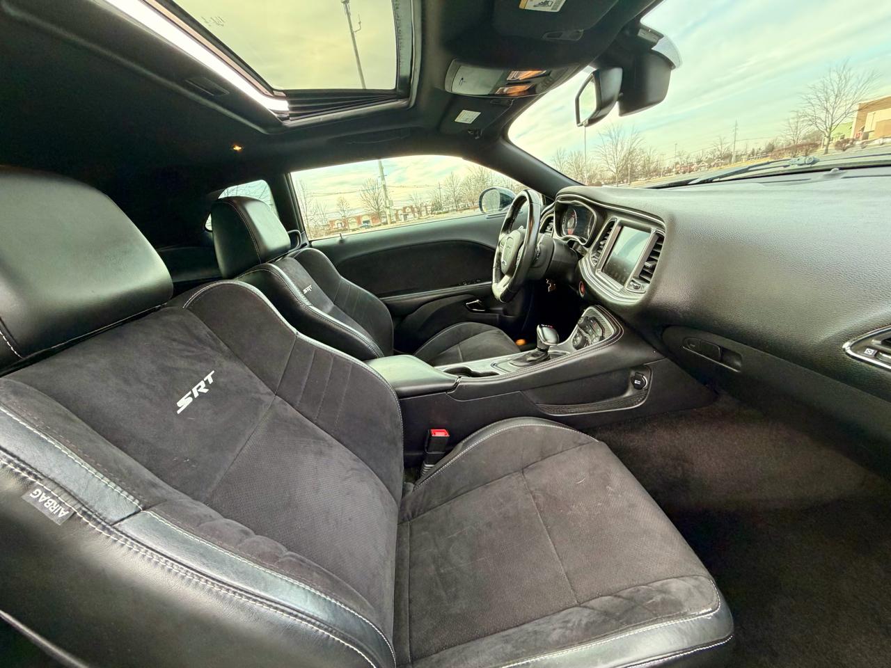 Dodge Challenger 2dr Cpe SRT Hellcat 2016