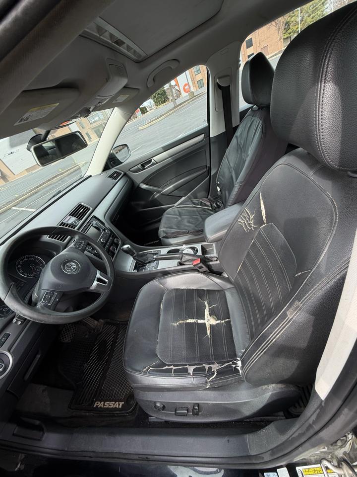 Volkswagen Passat 4dr Sdn 1.8T Auto Sport PZEV 2015