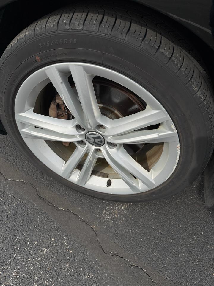 Volkswagen Passat 4dr Sdn 1.8T Auto Sport PZEV 2015