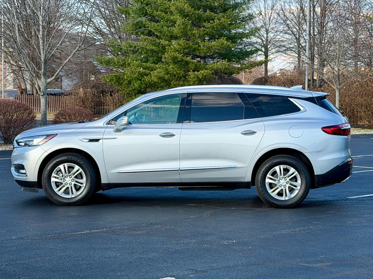 Buick Enclave AWD 4dr Essence 2019