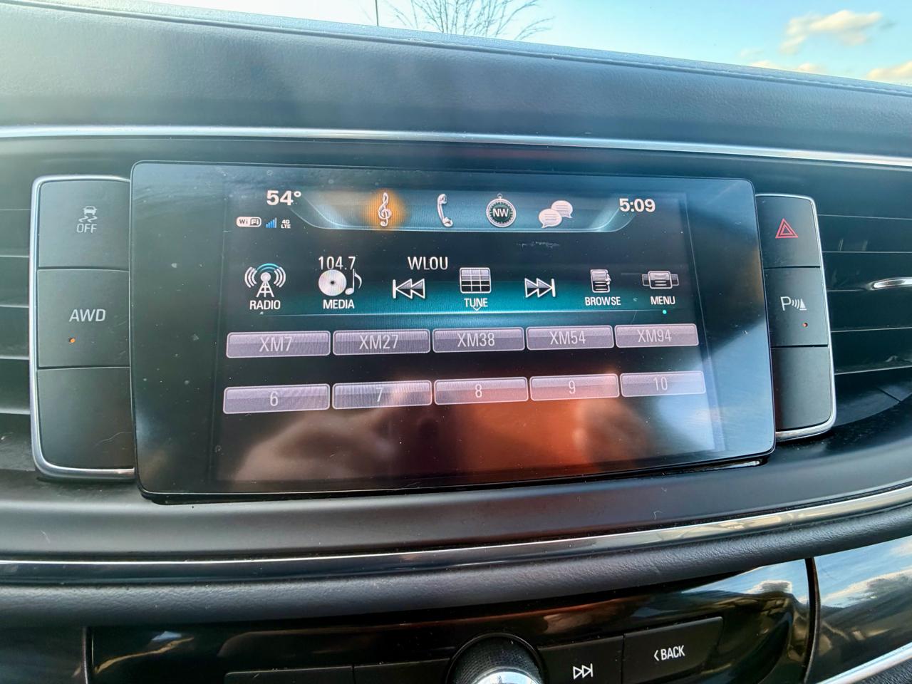 Buick Enclave AWD 4dr Essence 2019