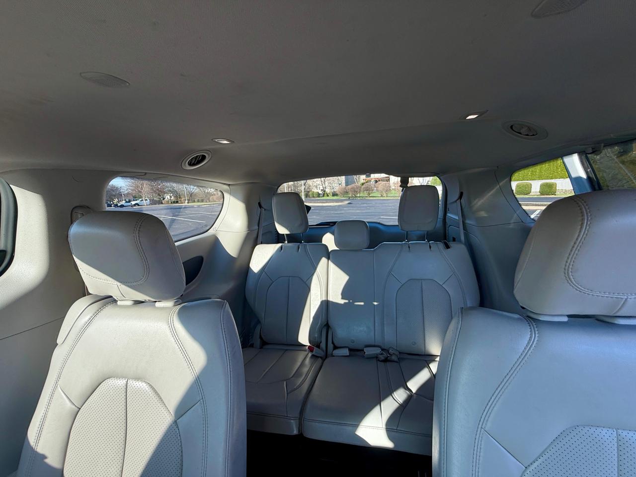 Chrysler Voyager LXI FWD 2021