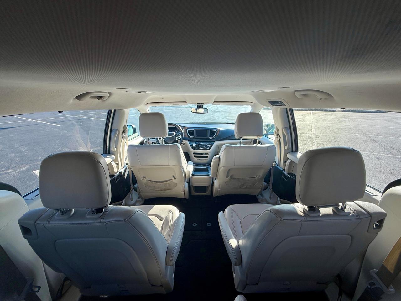 Chrysler Voyager LXI FWD 2021