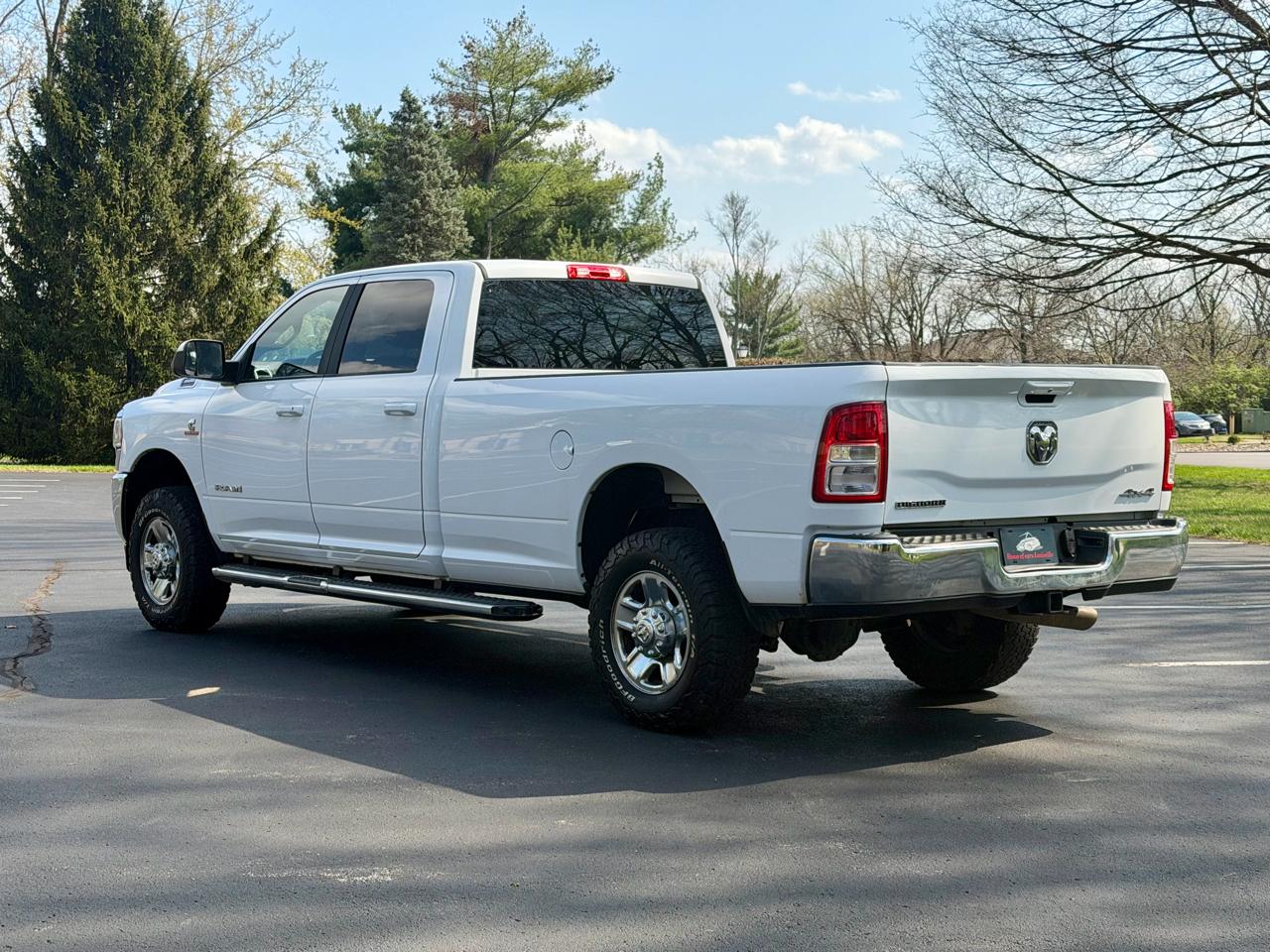 RAM 3500 Big Horn 4x4 Crew Cab 8' Box 2022