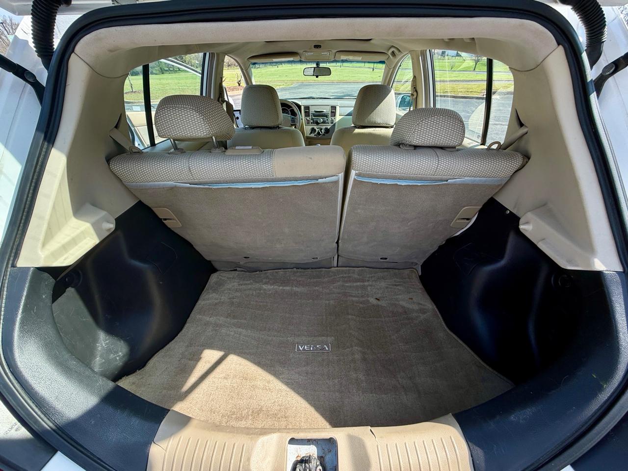 Nissan Versa 5dr HB I4 CVT 1.8 SL 2007