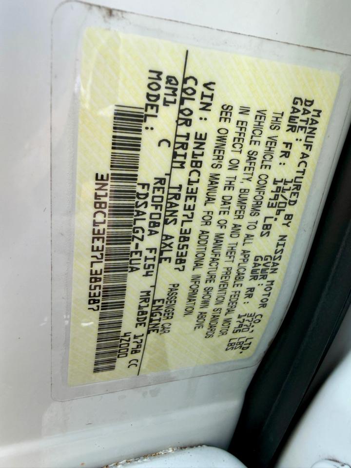 Nissan Versa 5dr HB I4 CVT 1.8 SL 2007