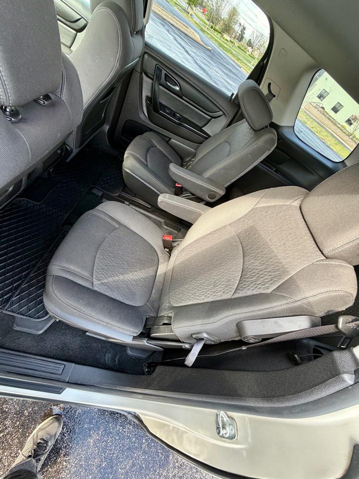 GMC Acadia FWD 4dr SLE w/SLE-2 2016