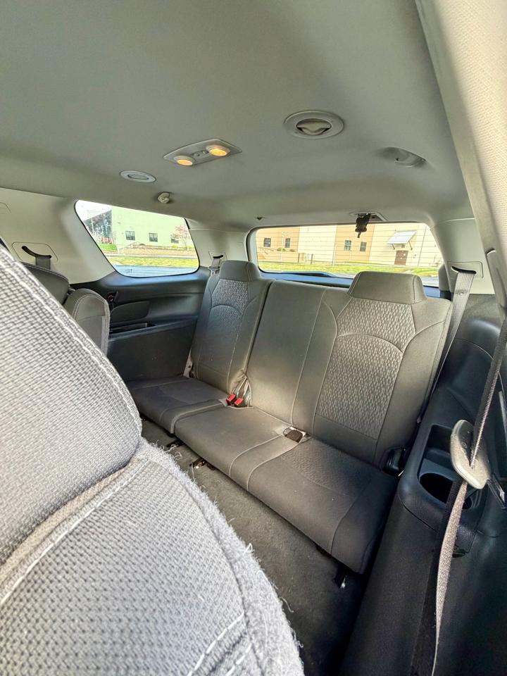 GMC Acadia FWD 4dr SLE w/SLE-2 2016