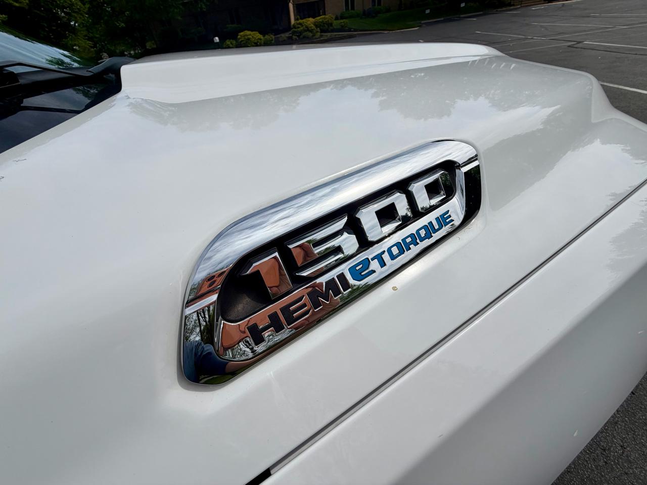 RAM 1500 Big Horn 4x4 Crew Cab 5'7" Box 2021