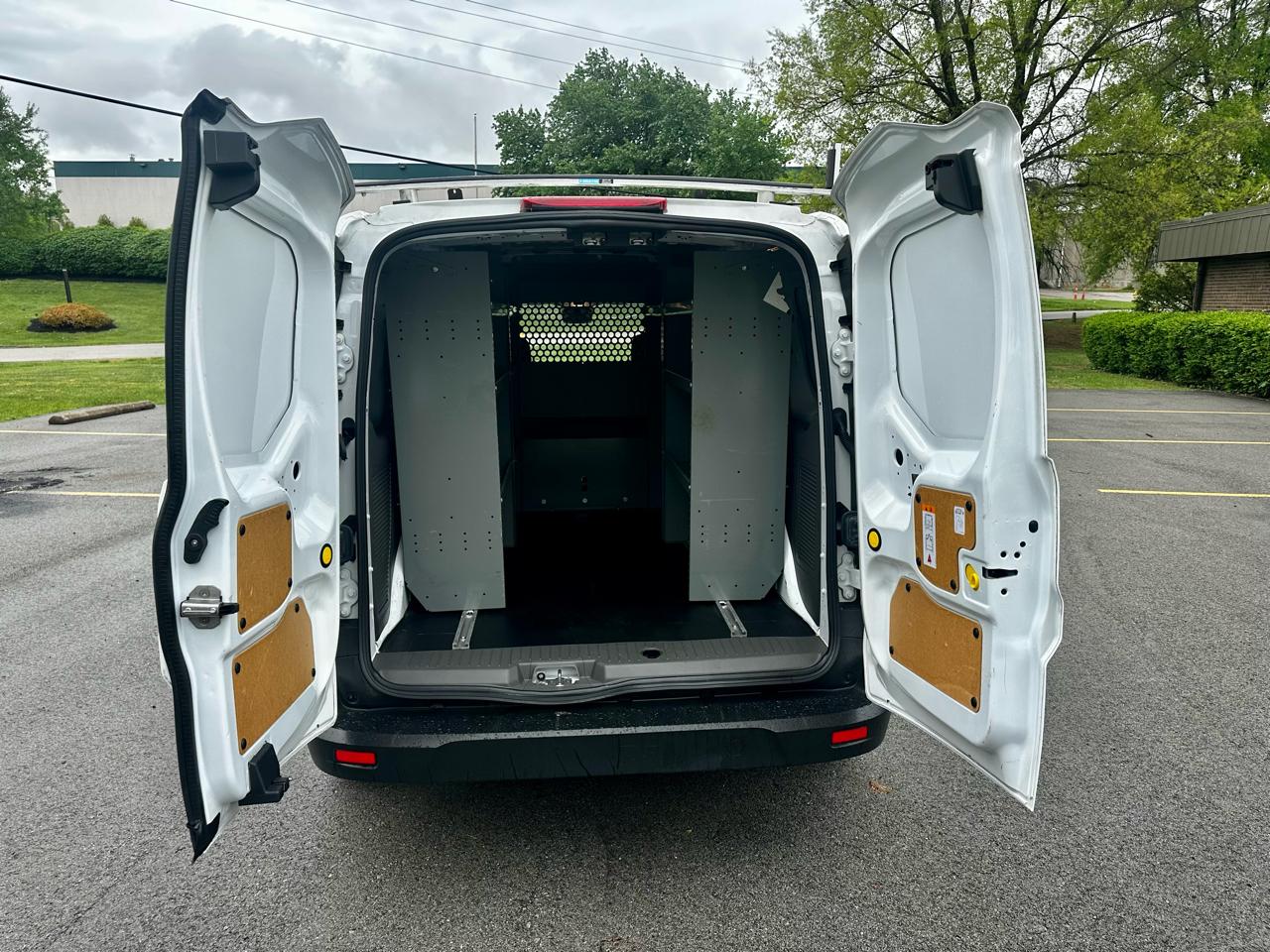 Ford Transit Connect Van XL LWB w/Rear Symmetrical Doors 2022