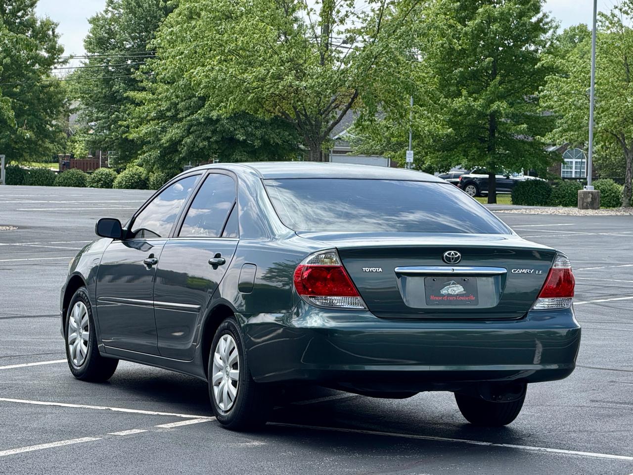 Toyota Camry 4dr Sedan LE 2006